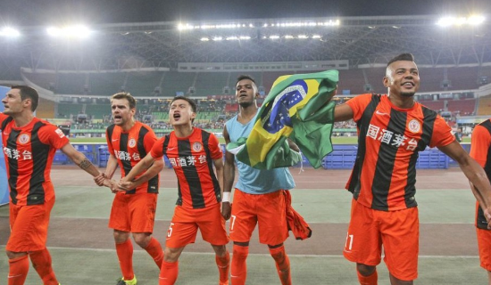  洛里昂锋线双星建功助球队逃离降级区