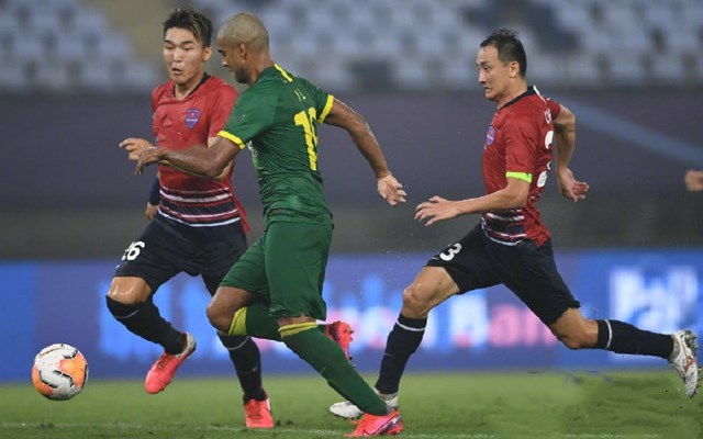  水晶宫把握机会能力欠佳，主场憾平保级对手